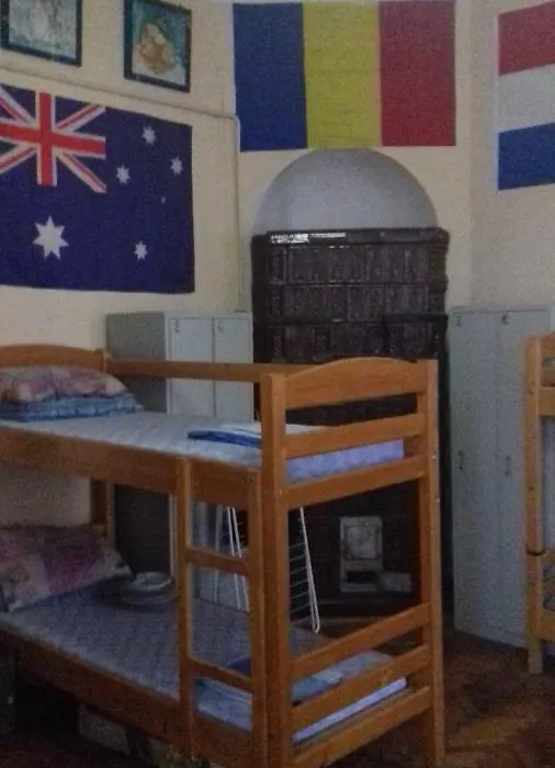 Chernivtsi City Center Hostel-1